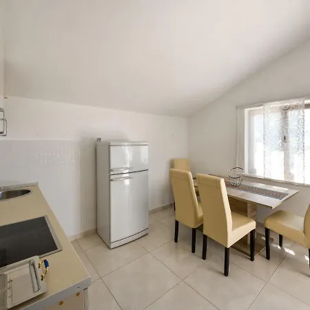 Mirjana-1 By Interhome Apartman Seline